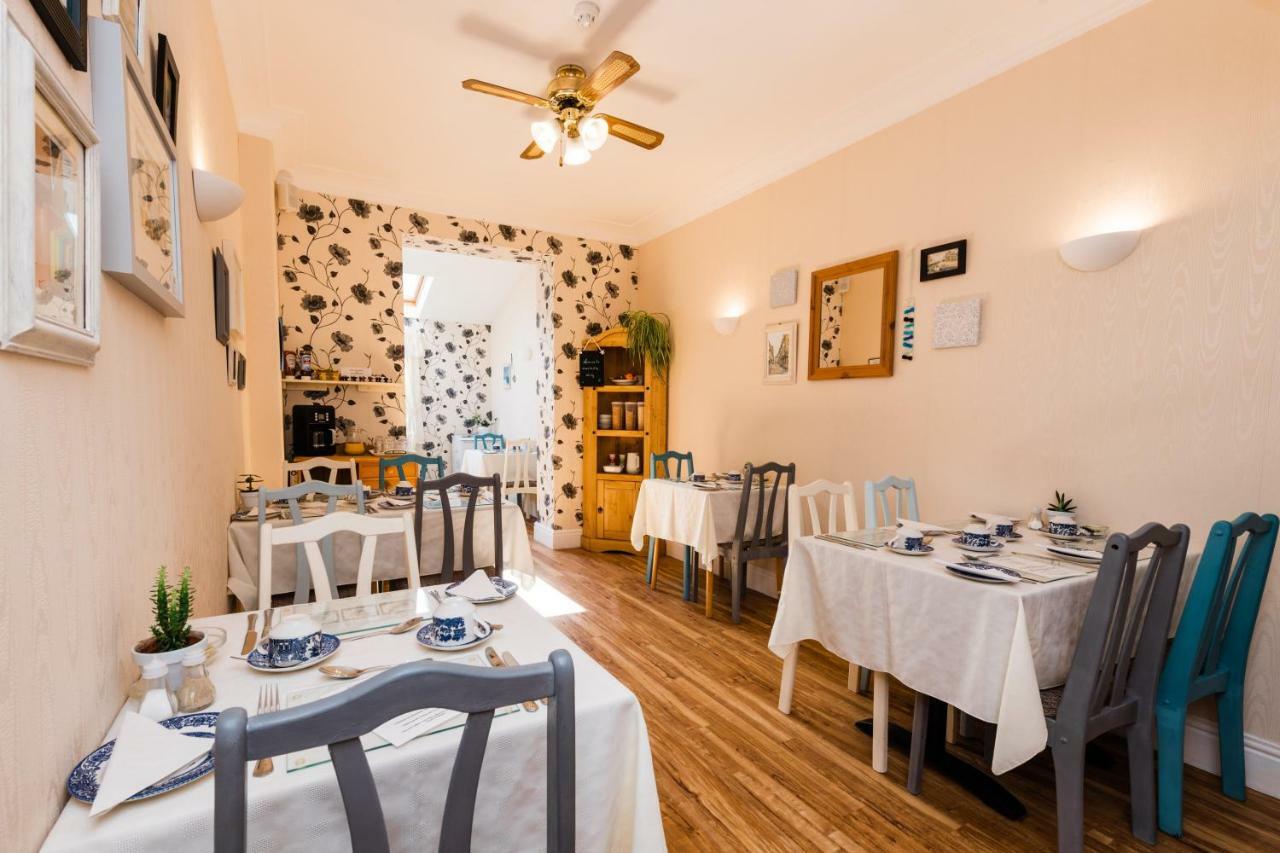 Bed & Breakfast Kenways 3*